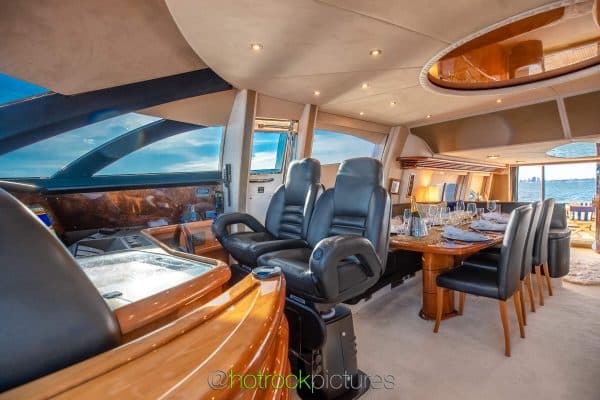 84' Sunseeker interior