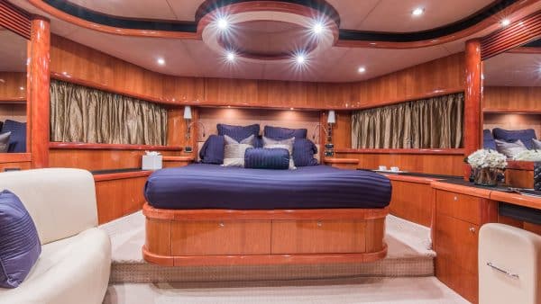 82' Sunseeker bedroom