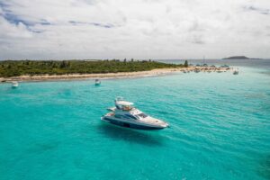 64' Azimut Flybridge on Beach 2